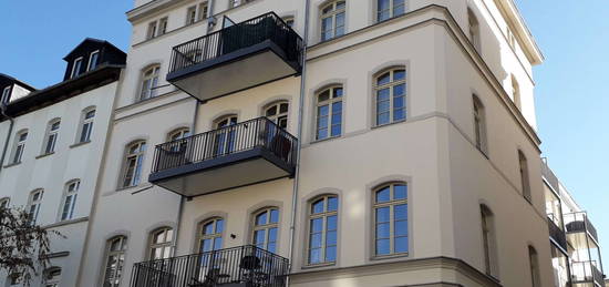 Exklusive Maisonette-Wohnung mit Terrasse, Loggia und Balkon in begehrter Innenhoflage!