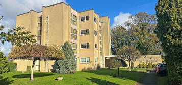 Flat to rent in Cavendish Avenue, Harrogate HG2