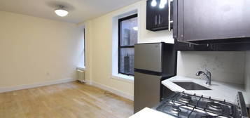 2 Pinehurst Ave Unit B3, New York, NY 10033