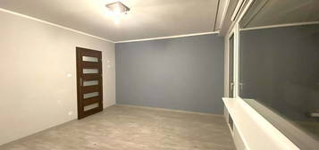 3Pok/ 62 M2/Balkon/Niski Blok/Piwnica/Police