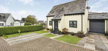 2 bed detached house for sale