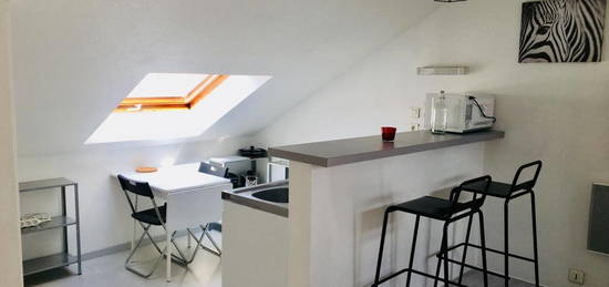 Studio meublé  à louer, 1 pièce, 25 m²