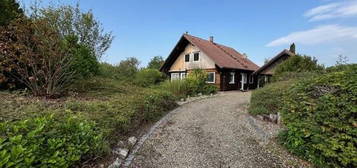 Walsdorf - Traumgrundstück mit Holzhaus an der Bebauungsgrenze