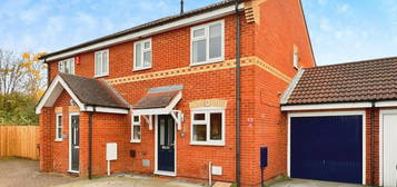 3 bedroom semi-detached house for sale