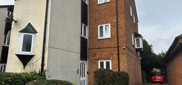 Flat for sale in Fleming Way, London SE28