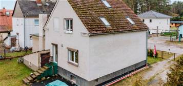 Mit Keller, Nebengebäude, Einbauküche u.v.m.: Einfamilienhaus für Ihre große Familie in Rehfelde