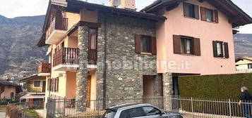 Quadrilocale frazione Cretaz 27B, Centro, Gressan