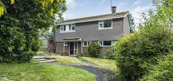 4 bed detached house for sale