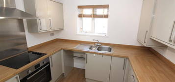 Flat to rent in Notte Street, Plymouth, Devon PL1