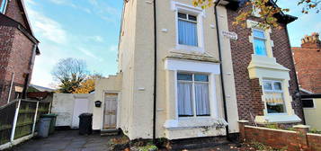 4 bed semi-detached house for sale