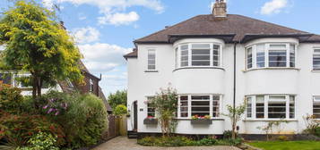 4 bed semi-detached house for sale