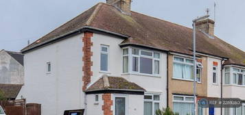 2 bedroom semi-detached house