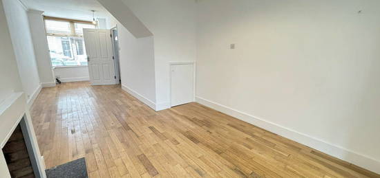 Property to rent in Grover Road, Watford WD19