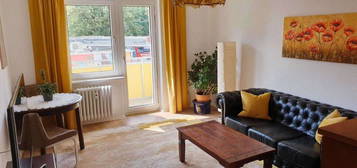 All inclusive: Möblierte & Zentrale 2-Zimmer m. Balkon/ Furnished & central 2-room apartment 1.590€