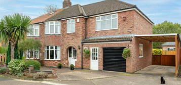 4 bedroom semi-detached house for sale