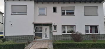 Mehrfamilienhaus mit 3 abgeschlossenen Wohnungen als Wohnhaus oder Renditeobjekt.