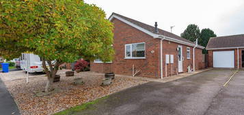 2 bed detached bungalow for sale