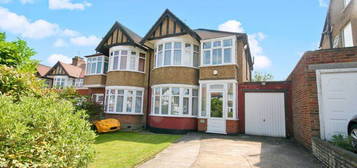 3 bed semi-detached house for sale