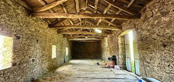 Corps de ferme au calme