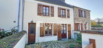 Maison Moissy Cramayel 4 pièces 446m2 de terrain