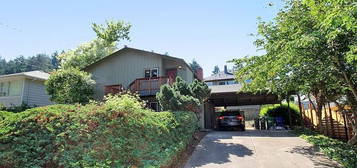 6220 & 6222 SE Alder St #6222, Portland, OR 97215