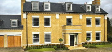 6 bedroom detached house for sale