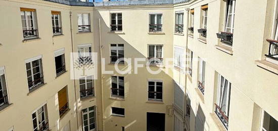 Appartement Paris 2 pièces 40 m²- Rue sainte croix de la bretonnerie 75004 Paris