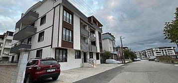 DERİNCE FATİH SULTAN MAHALLESİ 4+1 SATILIK ÇATI DUBLEKS DAİRE