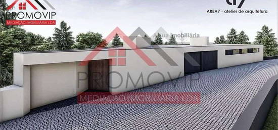 Moradia Térrea T3 em Construção SC Couto STS