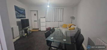 1 bedroom flat