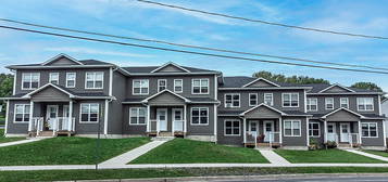 771 Maclaren Ave #3, Fredericton, NB E3A 3L6
