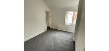 3 bed terraced house to rent