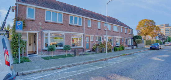 Prins Bernhardstraat 46