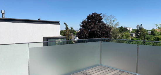 DG WOHNUNG IN ZENTRUMSNÄHE MIT TERRASSE, GARTEN UND WUNDERSCHÖNEM AUSBLICK