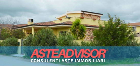 Villa all'asta in via Massa Carrara, 8