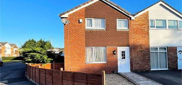 3 bed semi-detached house for sale