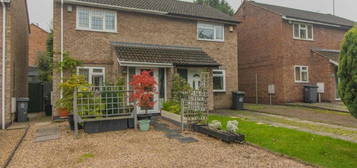 2 bedroom semi-detached house for sale