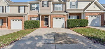 3532 Park Hill Crossing Dr, High Point, NC 27265