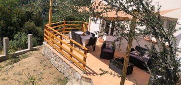 Maison dans petit village Corse 700 euros