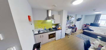 1 bedroom ground floor flat