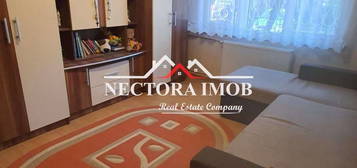 Apartament 2 camere ZONA ROGERIUS, recent renovat, 44 mp + 7 mp beci