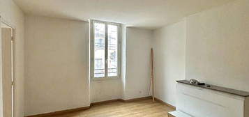 Appartement 3 pièces - 68,70 m² - LE LUC