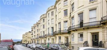 Flat for sale in Brunswick Place, Hove, East Sussex BN3