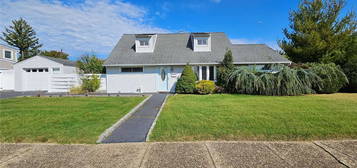 3165 Dorset Lane, Levittown, NY 11756