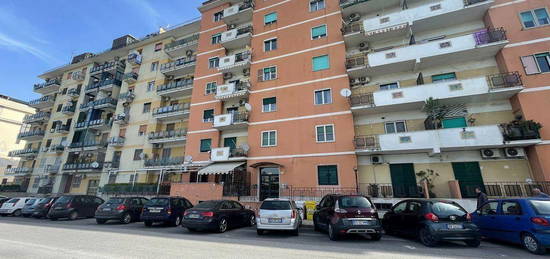 Appartamento Napoli [Cod. rif 3120975VRG]