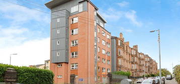 2 bedroom ground floor flat for sale