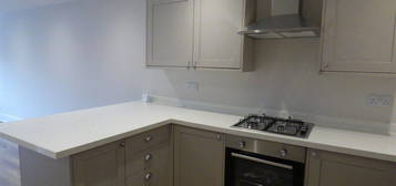 Flat to rent in Loddon Vale Centre, Woodley, Reading, Berkshire RG5