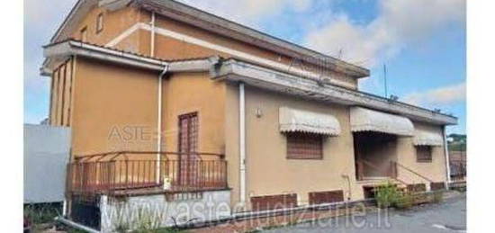 Appartamento all'asta in via Appia Vecchia, 4 /6