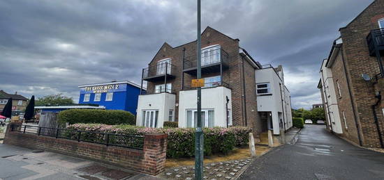 Flat to rent in Main Road, Sidcup DA14