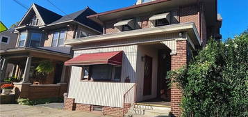 416 Main St Apt 3, Hellertown, PA 18055